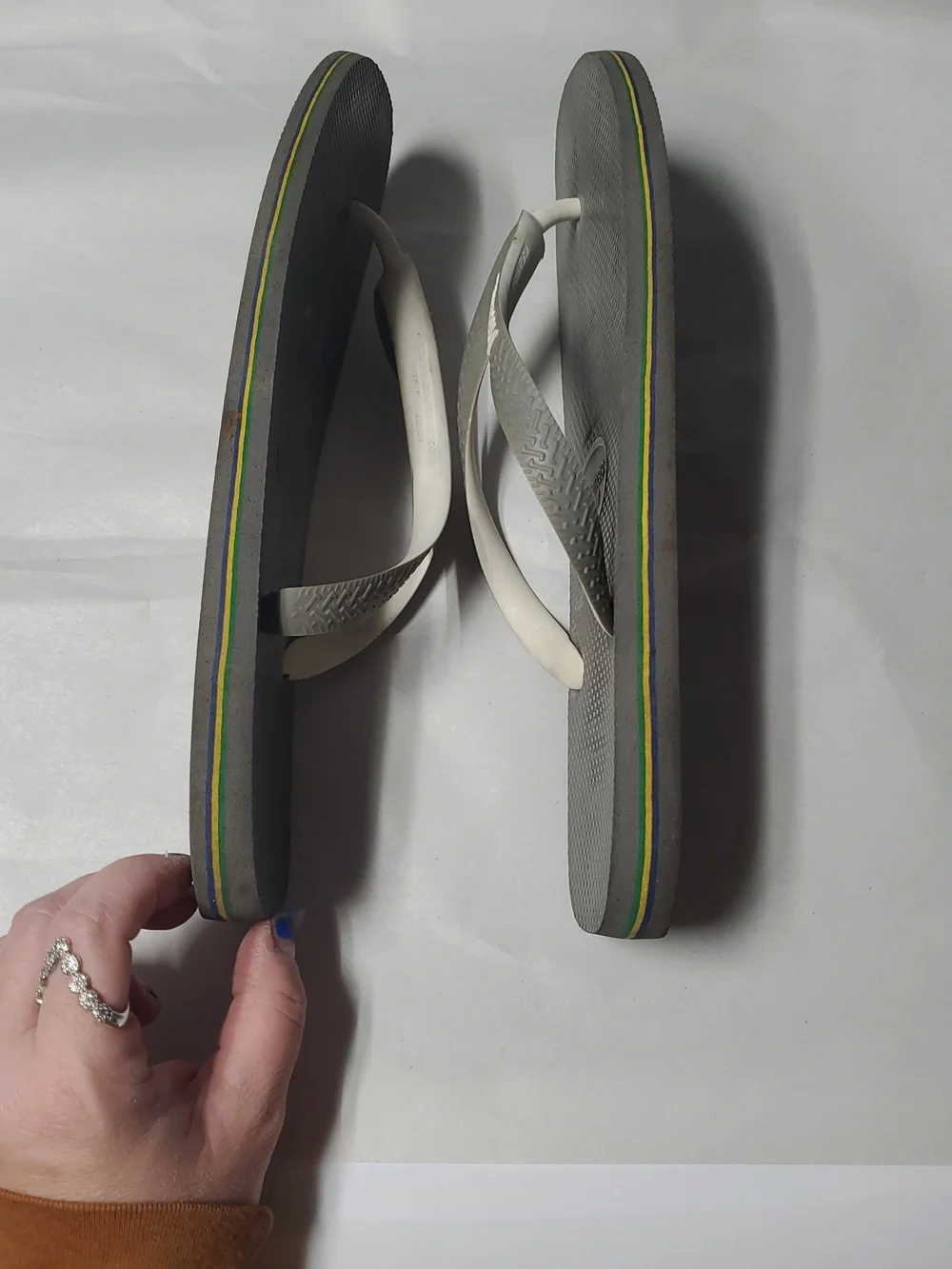 Havaianas Mens Brasil Logo-Embossed Rubber Flip Flops Size 10/11 Grey SummerSurf